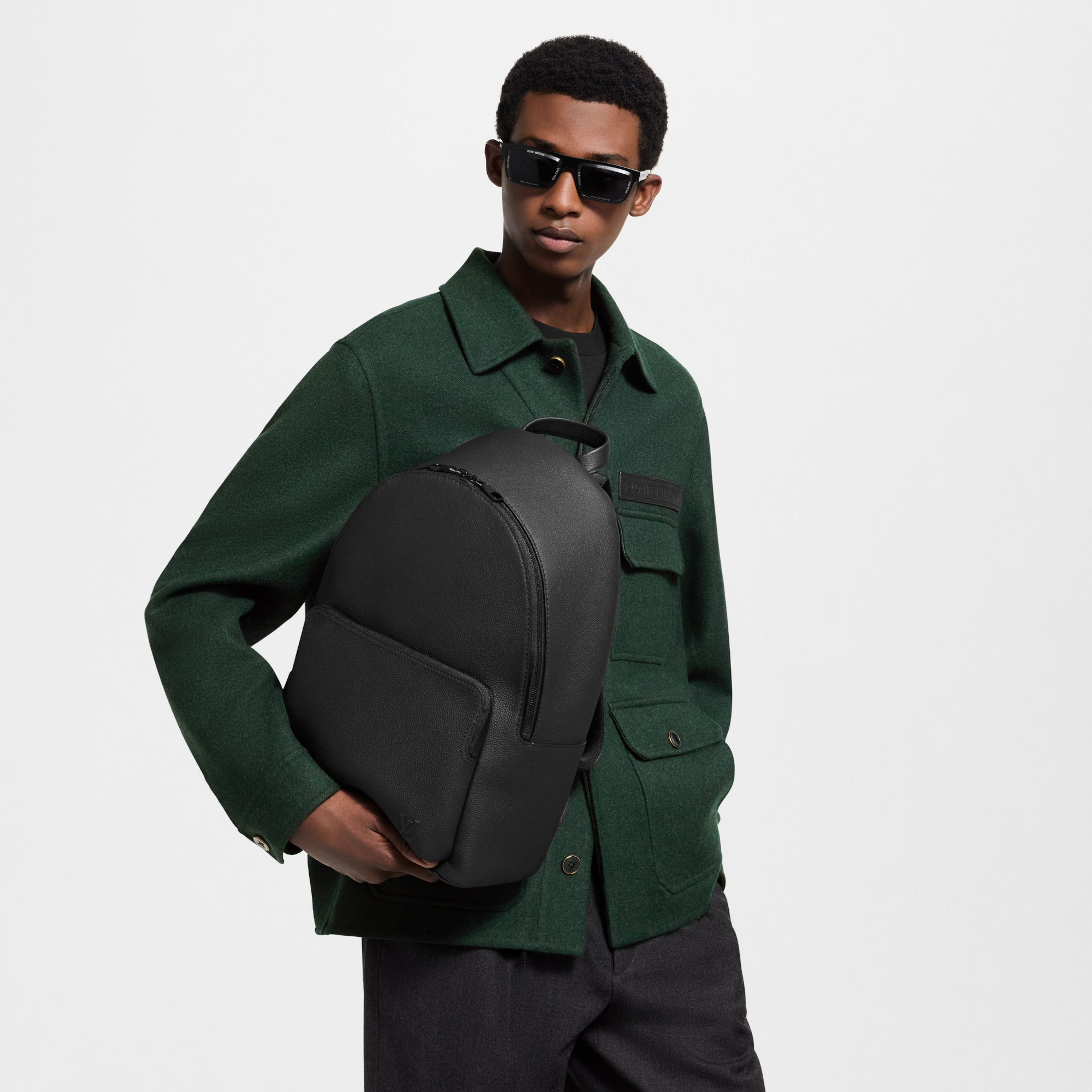 Louis Vuitton Waxy Calfskin Discovery Work Backpack – Black