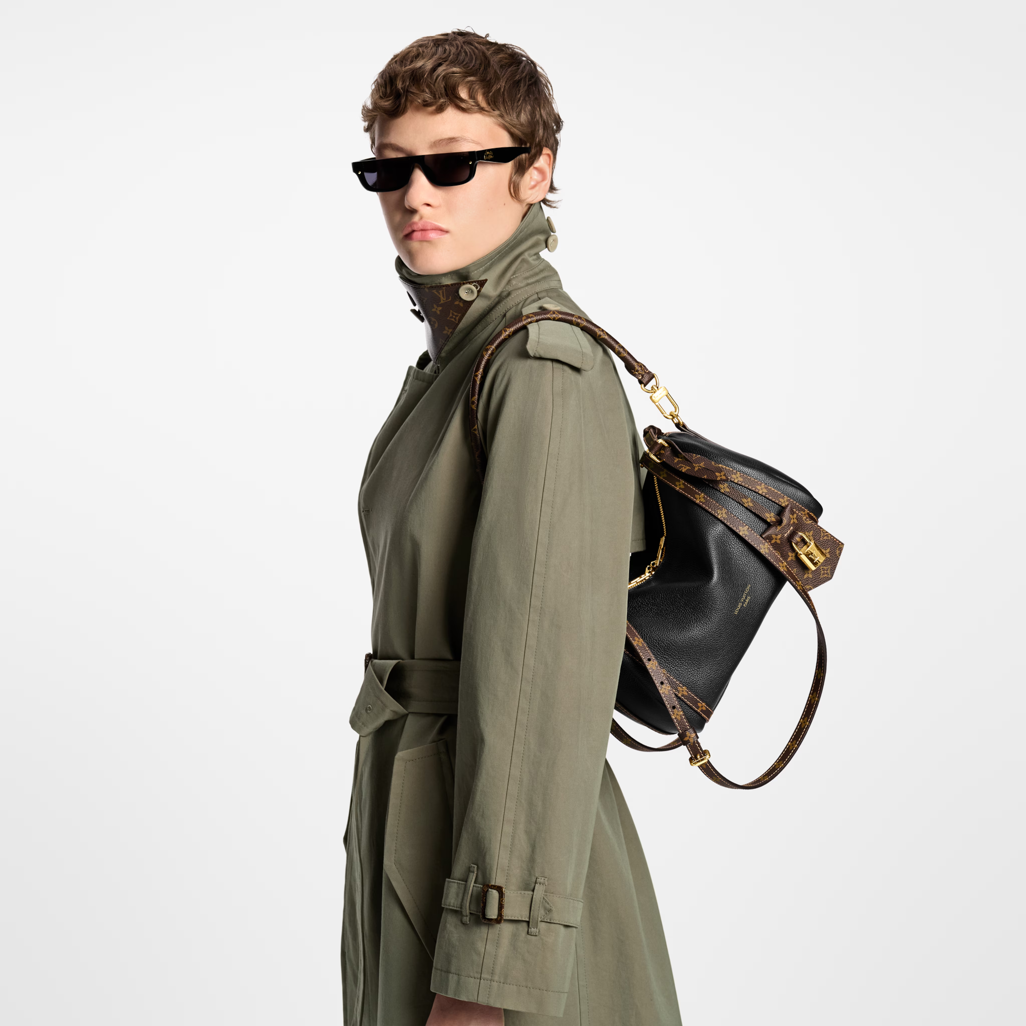 Louis Vuitton Calfskin Express PM Shoulder Bag – Black