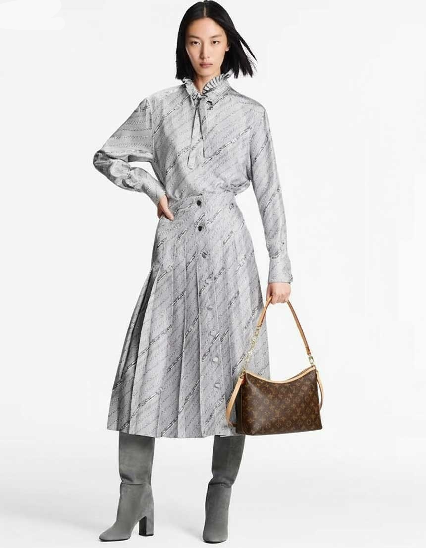 Louis Vuitton Monogram Carryall Shoulder Bag - Brown